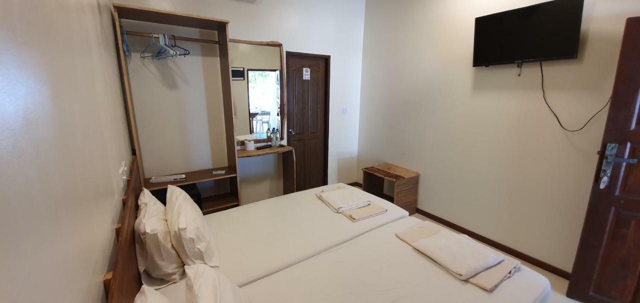 Surf Deck Hotel Thulusdhoo Exterior foto